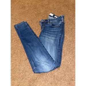 Hollister jeans size 0